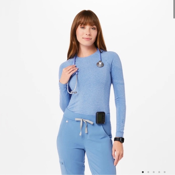 Figs Tops - figs salta seamless longsleeve underscrub bodysuit medium
